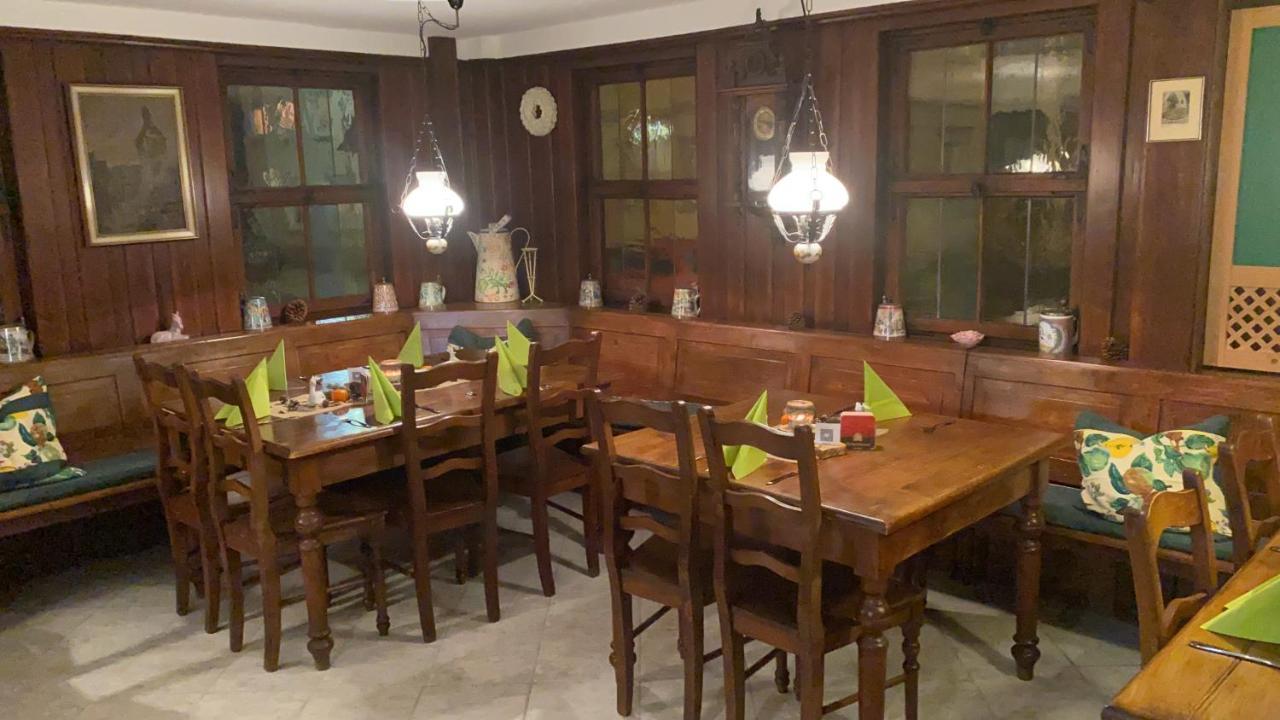Gasthaus Roessle Бретцфельд Экстерьер фото