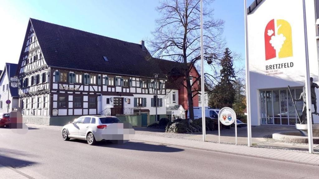 Gasthaus Roessle Бретцфельд Экстерьер фото